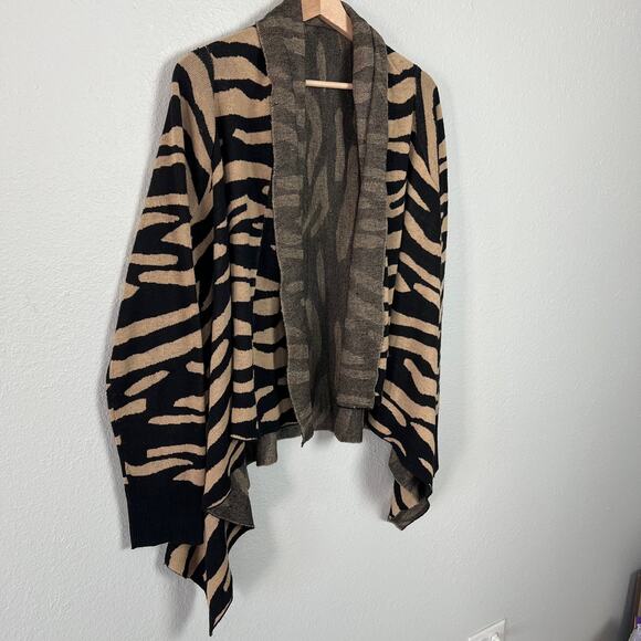 Dolce Cabo Women's Large Black and Tan Zebra Print Open Waterfall Cardigan - Picture 5 of 6